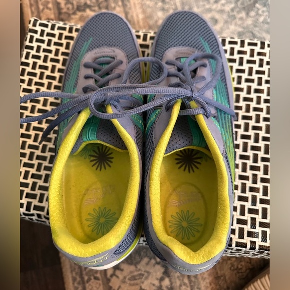 Dansko Women’s Shayla Slip Resistant Athletic Shies Size 9/41 Blue Green - Picture 5 of 7